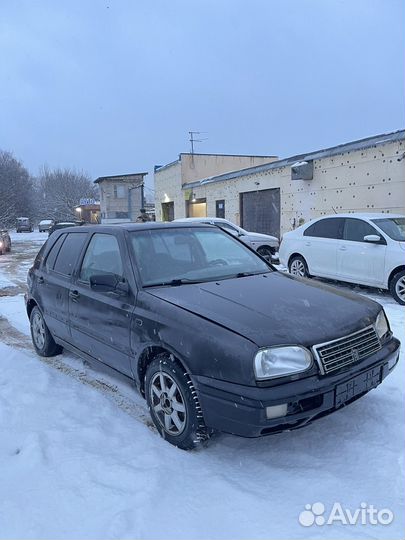 Volkswagen Golf 1.6 МТ, 1997, 183 000 км