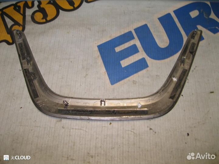 Молдинг на бампер на peugeot 408 Sedan