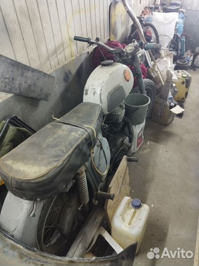 Мотоцикл иж Планета-3