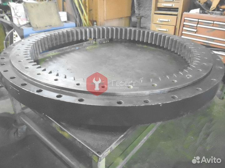 Поворотный круг Hyundai R210LC-3H 81EM-00021GG