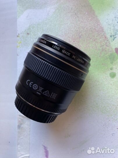 Объектив Canon EF 85mm f/1.8