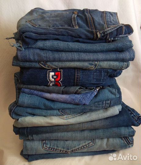 Б/у одежда из джинсы для творчества