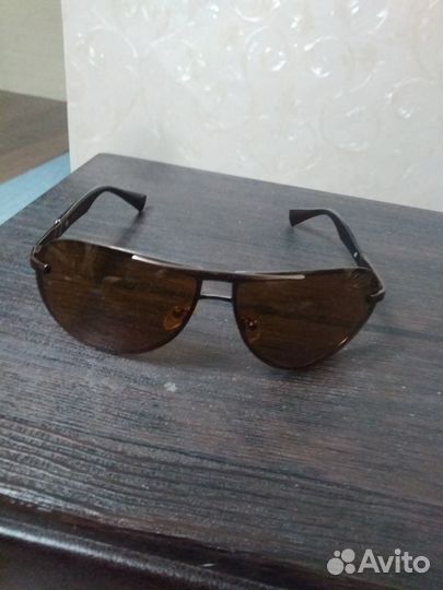 Солнцезащитные очки