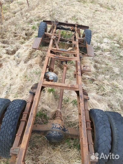 Газ 53 рама с мостами и колесами