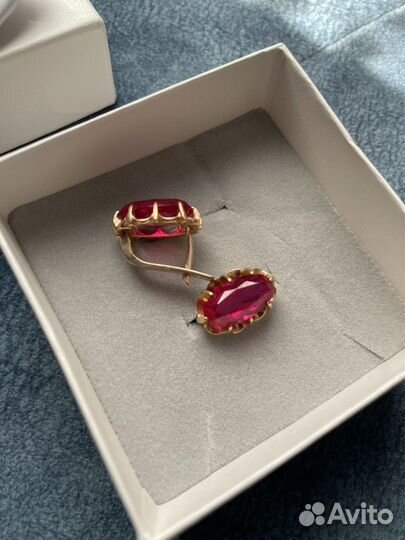 Серьги золотые