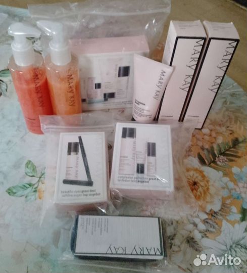 Наборы средств по уходу от Мери Кей