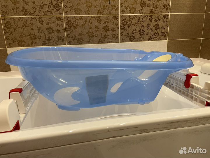 Ванна для купания с подставкой