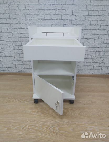 Тележка косметологическая с ящиками