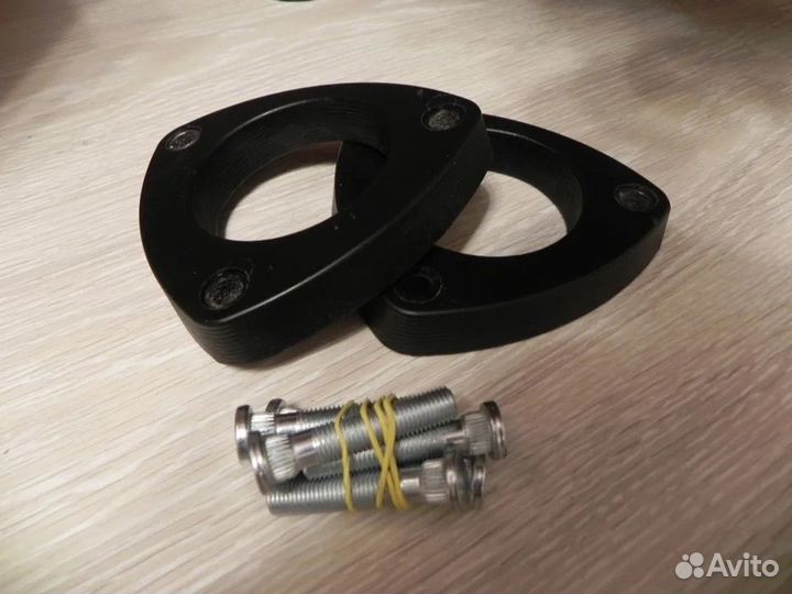 Продам передние проставки Honda cr-v 2001-2006