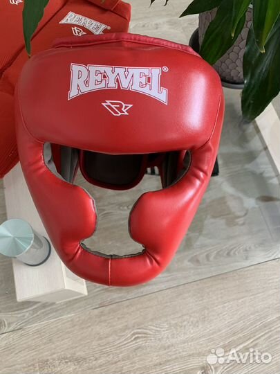 Боксерские перчатки