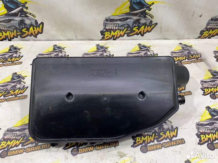 Резонатор воздушного фильтра Audi A6 C4 AAH 1995