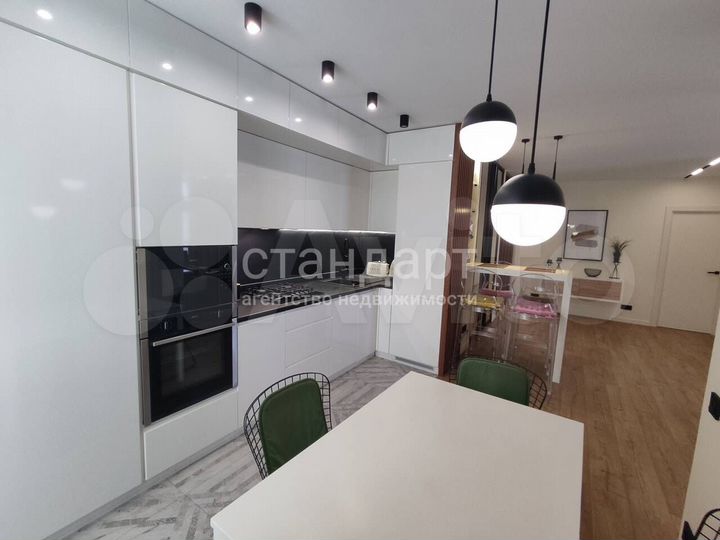 2-к. квартира, 77 м², 4/5 эт.