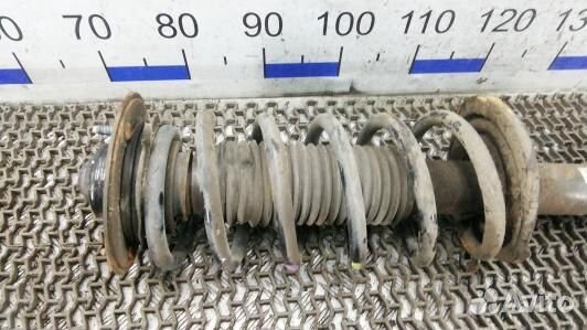 Стойка передняя левая chevrolet captiva 1 (KUK03K5