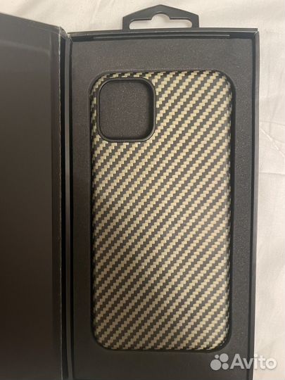 Чехол на iPhone 11 pitaka