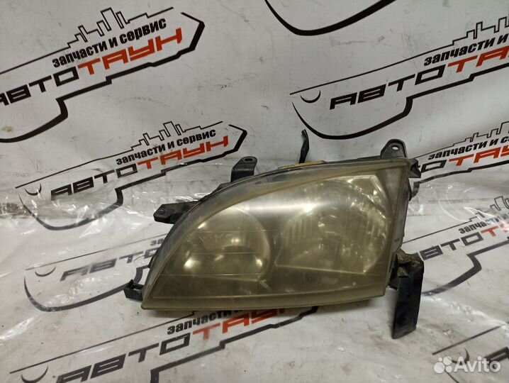 Фара toyota caldina AT211G CT216G ST210G ST215G ST