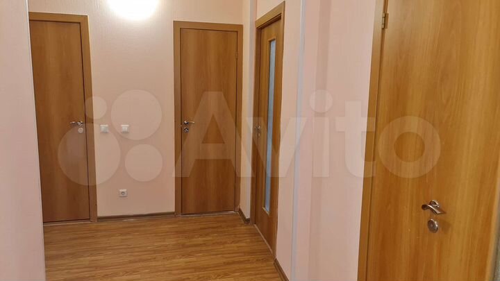 2-к. квартира, 63 м², 2/9 эт.