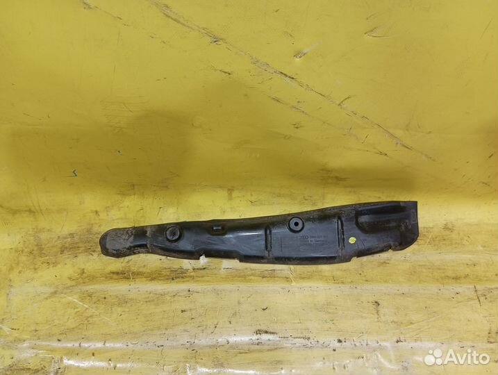 Пыльник переднего левого крыла Audi A4 B9 2015