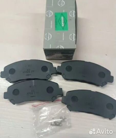 Колодки тормозные Ниссан D1060JE21Q