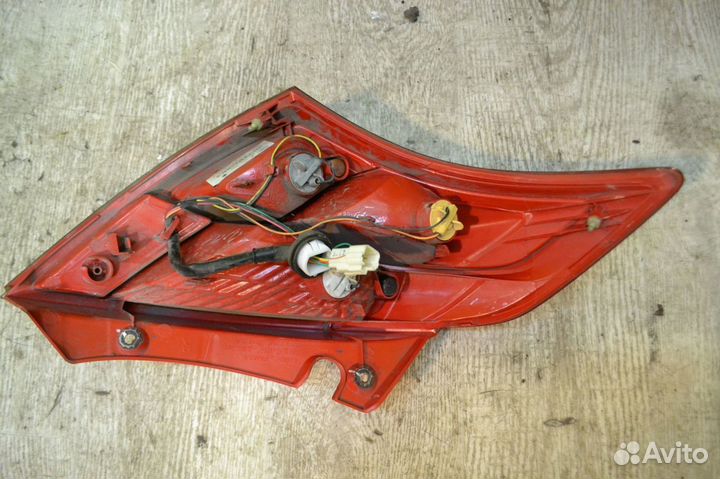 Фонарь левый правый Suzuki Swift 2011-2017