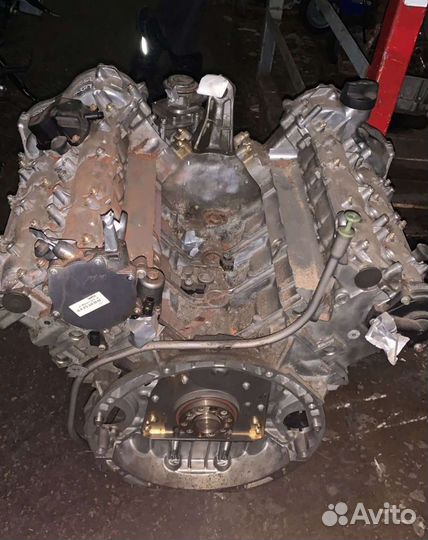 Двигатель на Мерседес 273.объём 5-5.5 литра