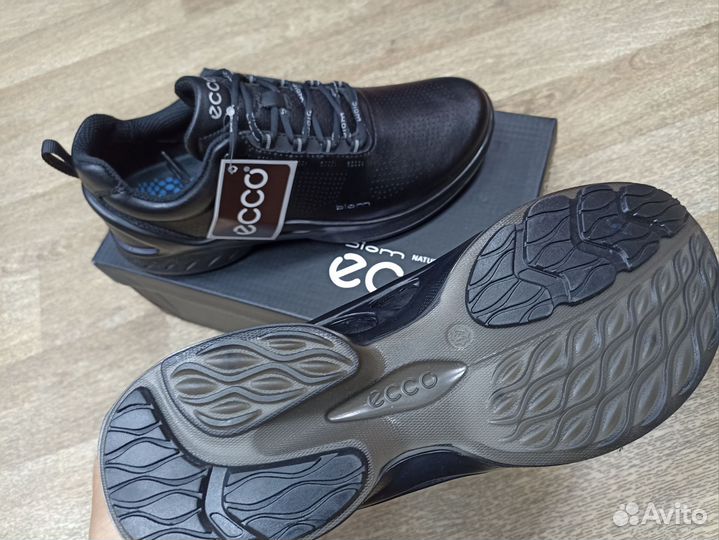 Кроссовки ecco biom fjuel