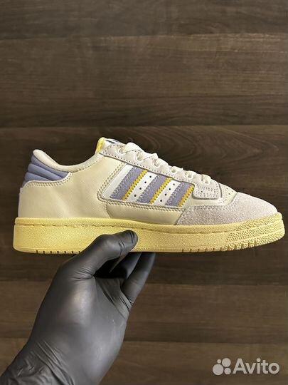Adidas Forum Low