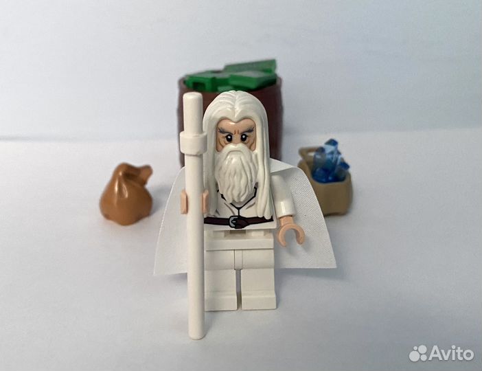 Lego Pippin and Gandalf the White
