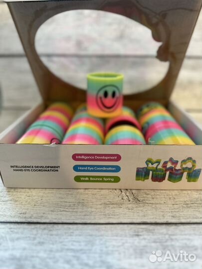 Игрушка пружинка антистресс