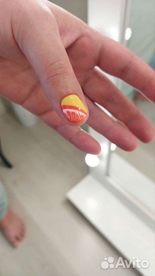 Маникюр педикюр