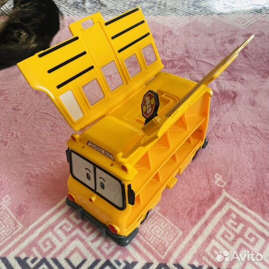 Робокар Поли