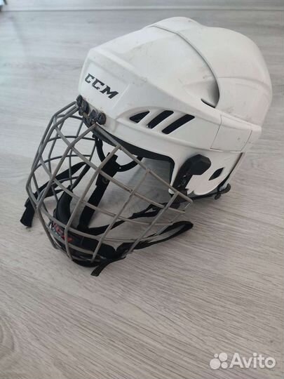 Шлем хоккейный ccm 40