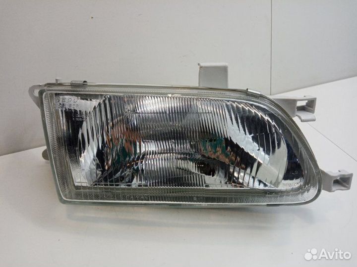 Фара передняя правая Toyota Tercel 1994—1999
