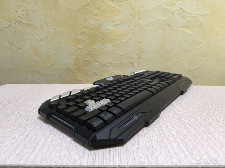 Клавиатура Defender Doom Keeper GK-100DL лк32