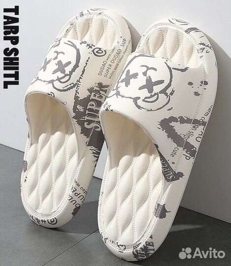 Шлепанцы женские новые