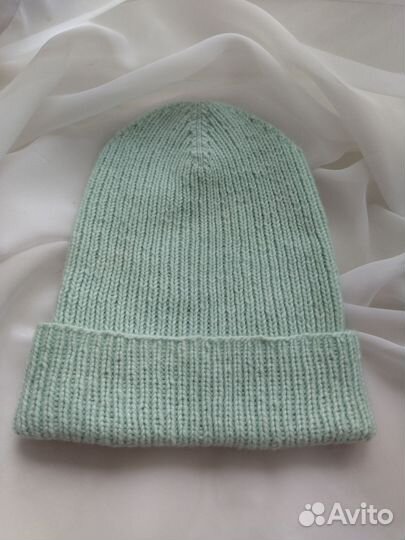 Тёплые вязаные шапки, пинетки