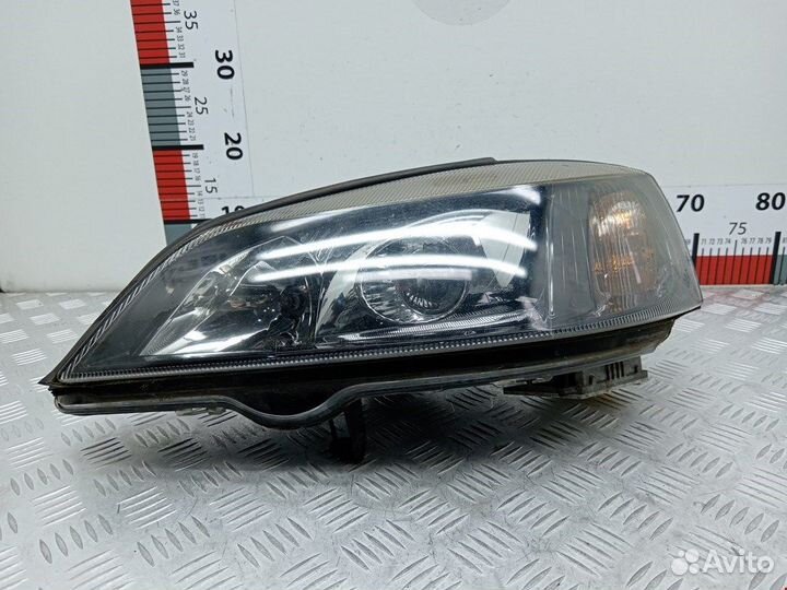 Фара передняя для Opel Astra G 93175368