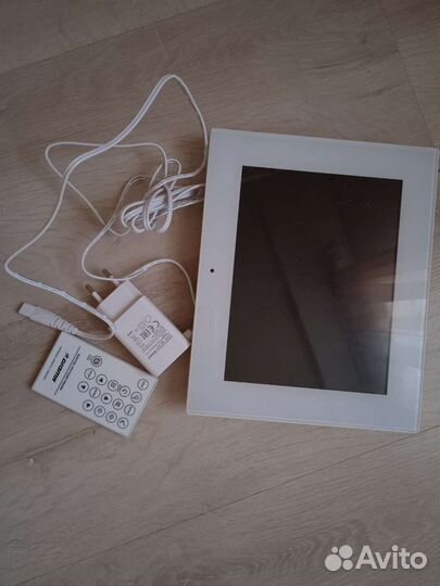 Цифровая фоторамка новая