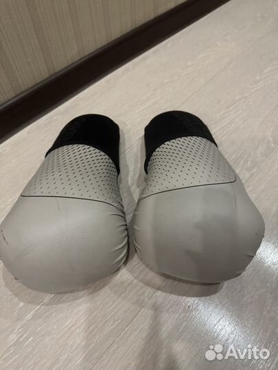 Боксерские перчатки 10 oz (бинты в подарок)