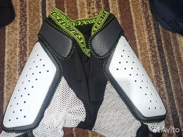 Защита для сноуборда dainese