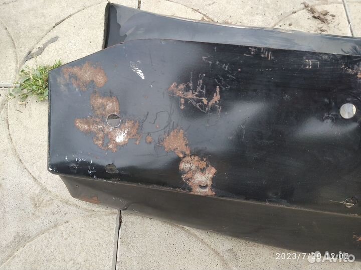 Брызговик облицовки радиатора Иж/Москвич