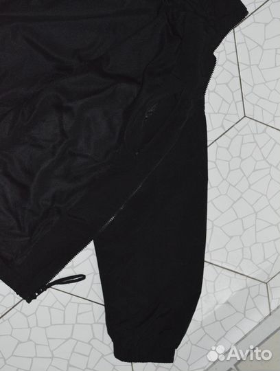 Бомбер Ветровка Balenciaga Rick Type На Руках