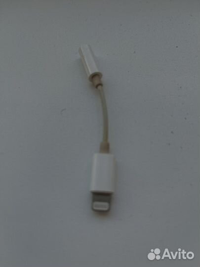 Переходник для iPhone Apple Lightning to 3.5mm