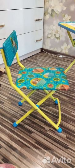 Детский столик и стульчик