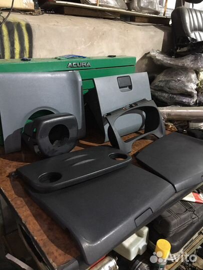 Бардачок Ford Transit 7