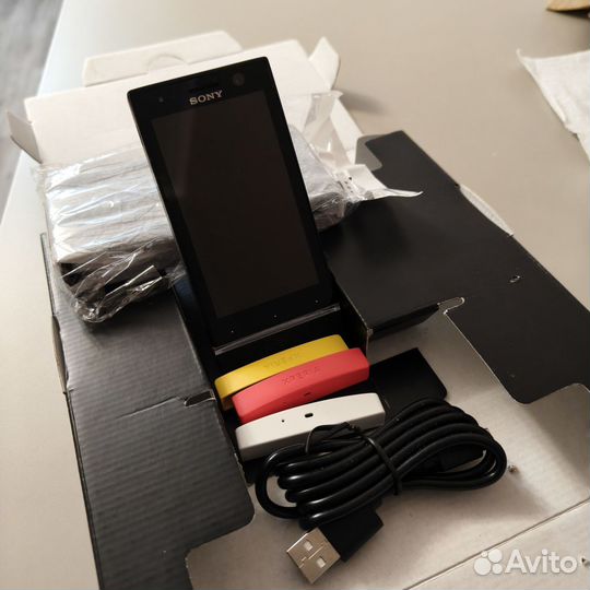 Sony XPERIA U ST25i, 8 ГБ