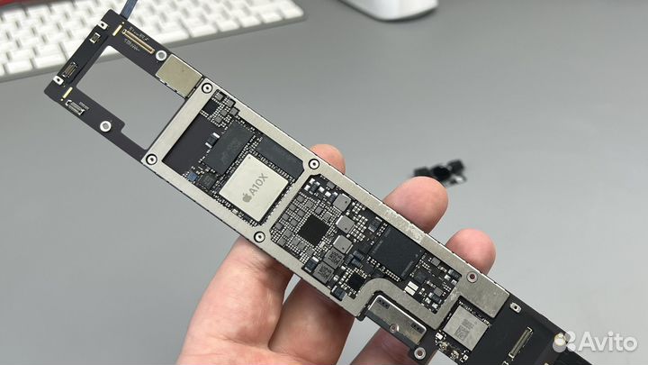 iPad Pro 12.9 2017 64GB Wi-Fi Материнская плата