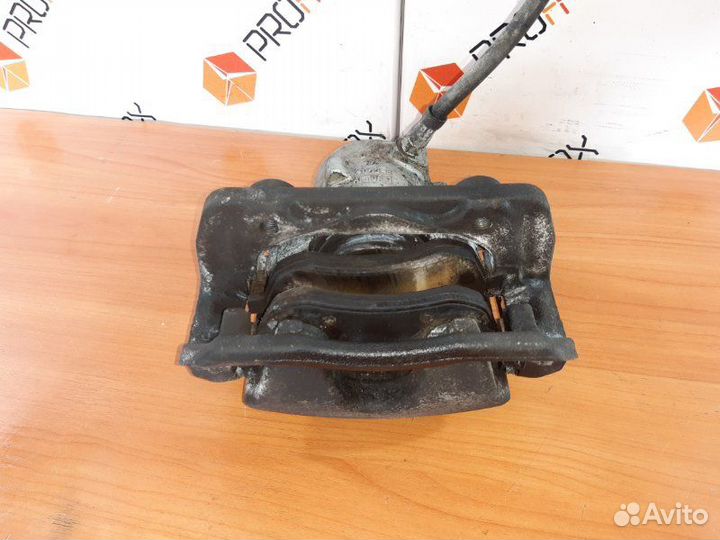 Суппорт Mercedes C-Class W204 OM651 2.2 CDI 2010