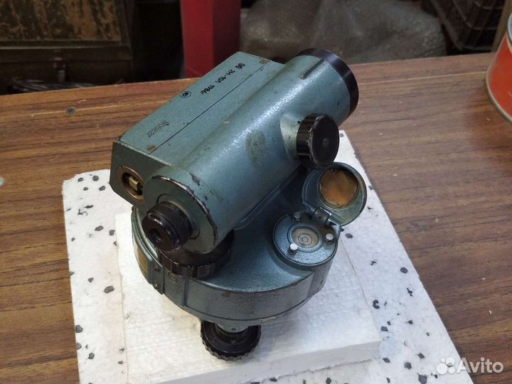 Нивелир 2Н -10 Л