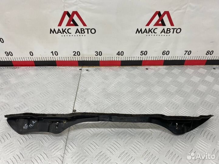 Б/У пыльник крыла передний левый Mazda Demio 2