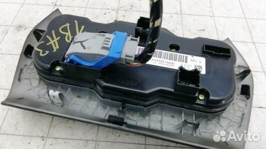 Блок управления печки и климат-контроля jeep chero